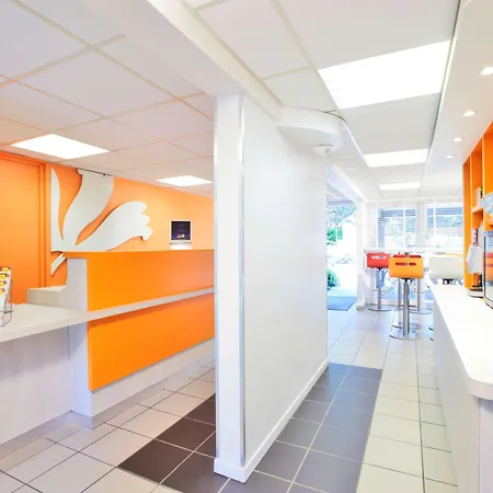 Premiere Classe Valenciennes Ouest Foret Hotel