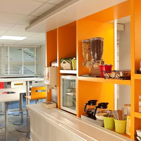 Hotel Premiere Classe Valenciennes Ouest Foret 3*