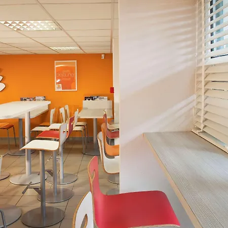 Premiere Classe Valenciennes Ouest Foret 3* Petite Forêt