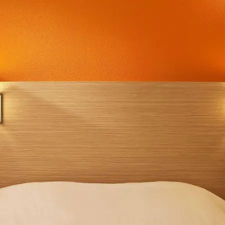 Hotel Premiere Classe Valenciennes Ouest Foret 3*