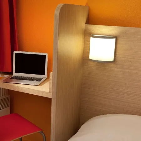 Premiere Classe Valenciennes Ouest Foret Hotel