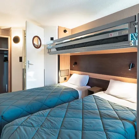 Otel Premiere Classe Valenciennes Ouest Foret 3*
