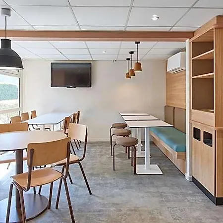 Otel Premiere Classe Valenciennes Ouest Foret 3*