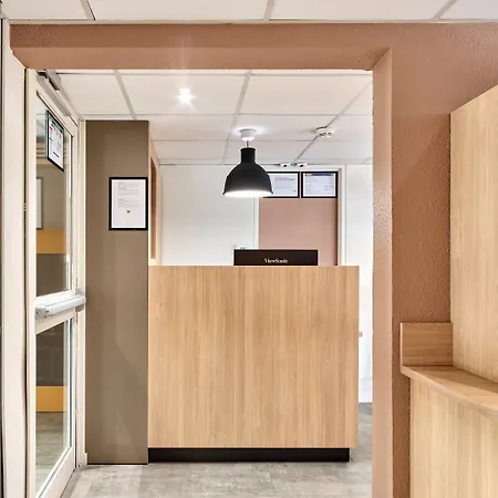 Otel Premiere Classe Valenciennes Ouest Foret 3*