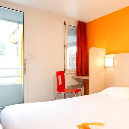 Hotel Premiere Classe Valenciennes Ouest Foret 3*