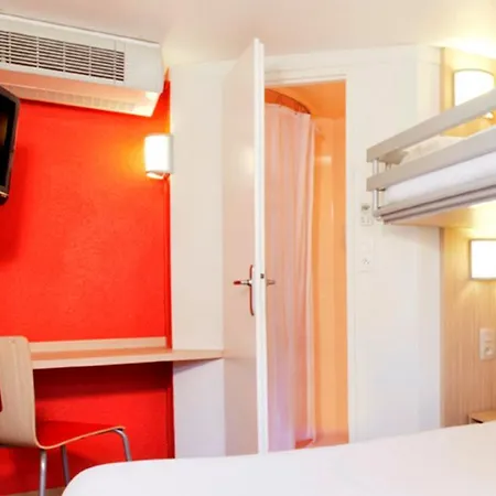 Premiere Classe Valenciennes Ouest Foret 3*