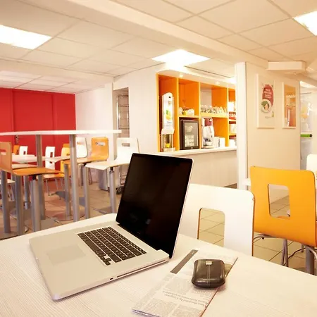 Hotel Premiere Classe Valenciennes Ouest Foret