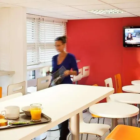 Premiere Classe Valenciennes Ouest Foret Petite Forêt